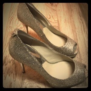 Women’s size 5 shoe